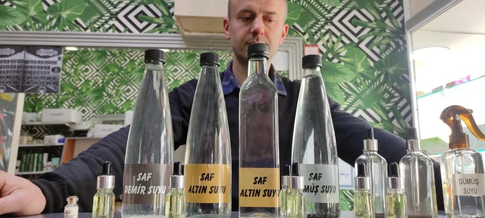 Kralların iksiri olarak bilinen suyu buldu, litresini 350 liradan satıyor